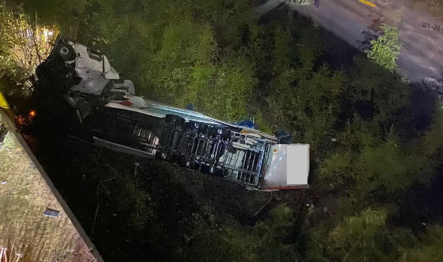 Cheshire: Lorry Plummets Around 60 Metres From M6 Thelwall Viaduct